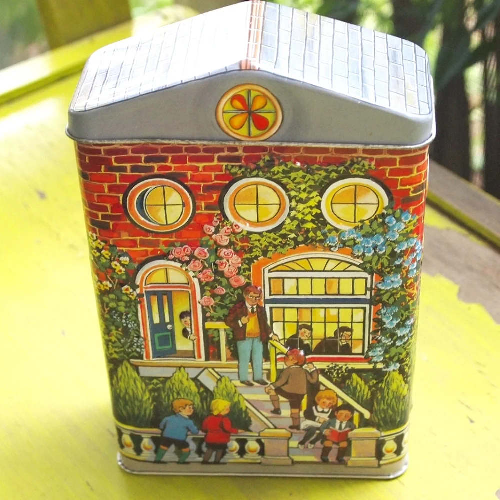Vintage Hershey Tin Schoolhouse Hershey's Village Series Canister 2000 Holiday